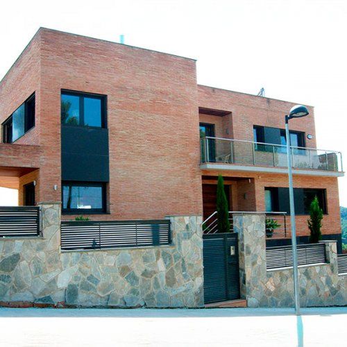 Vivienda unifamiliar aislada situada en la Calle Océano Pacífico, en Valldoreix.